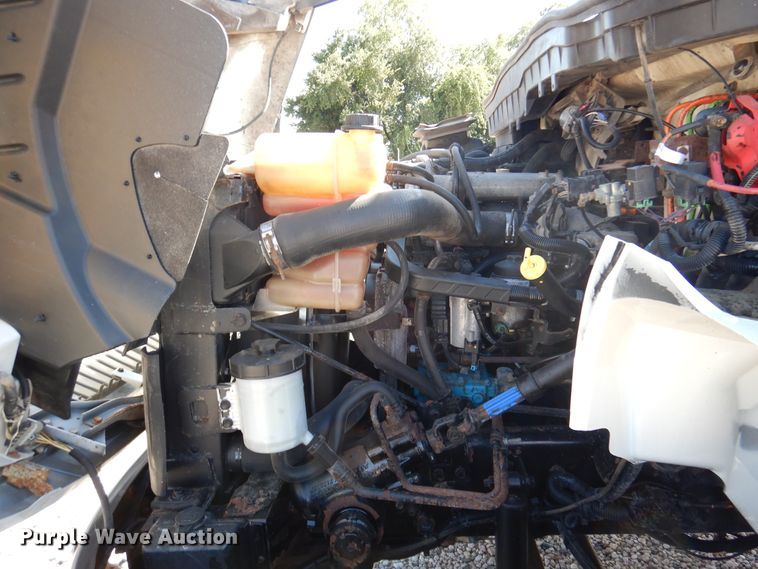 image for item DM6438 2011 International DuraStar 4400  fuel truck