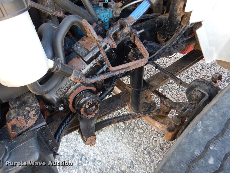 image for item DM6438 2011 International DuraStar 4400  fuel truck