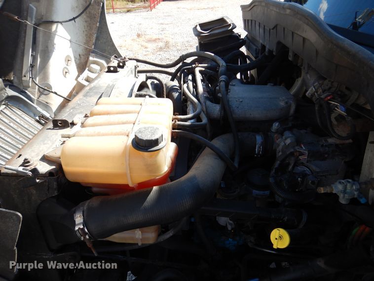 image for item DM6438 2011 International DuraStar 4400  fuel truck