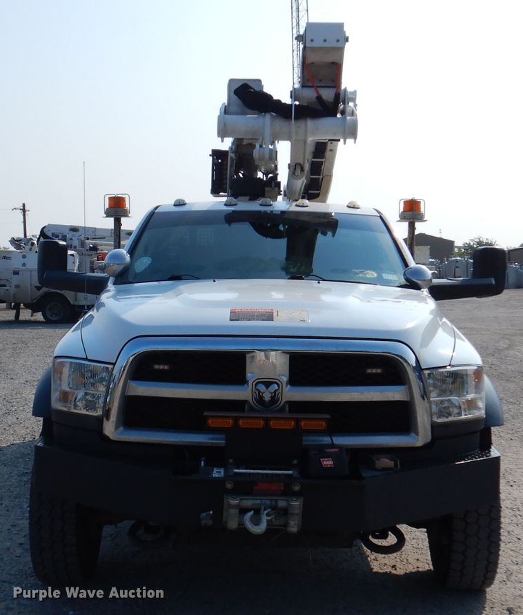 image for item DM6440 2016 Dodge Ram 5500HD  bucket truck
