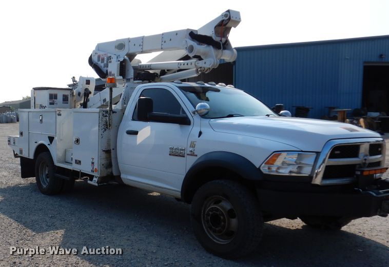 image for item DM6440 2016 Dodge Ram 5500HD  bucket truck
