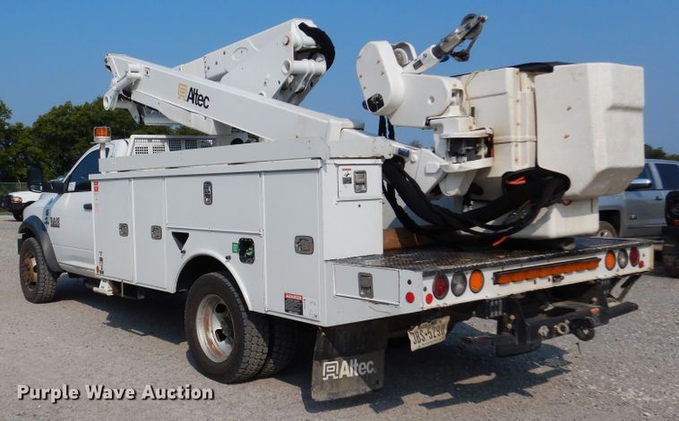 image for item DM6440 2016 Dodge Ram 5500HD  bucket truck