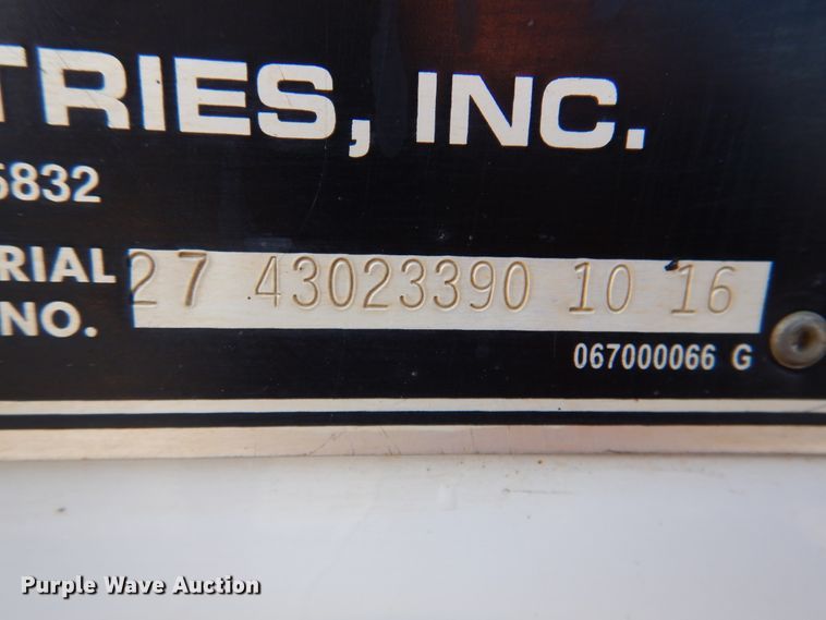 image for item DM6440 2016 Dodge Ram 5500HD  bucket truck