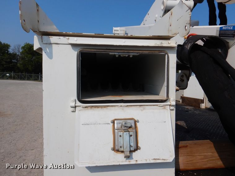 image for item DM6440 2016 Dodge Ram 5500HD  bucket truck