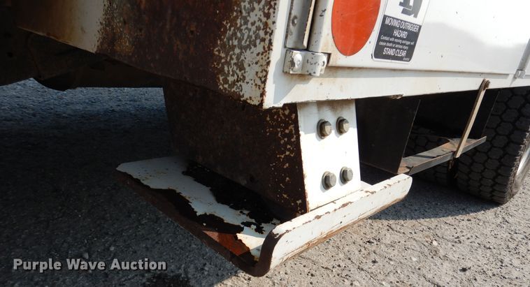 image for item DM6440 2016 Dodge Ram 5500HD  bucket truck