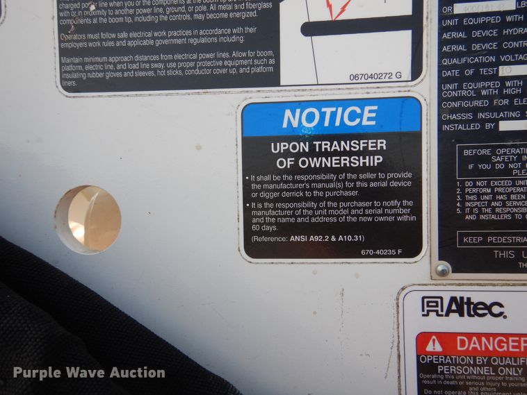 image for item DM6440 2016 Dodge Ram 5500HD  bucket truck