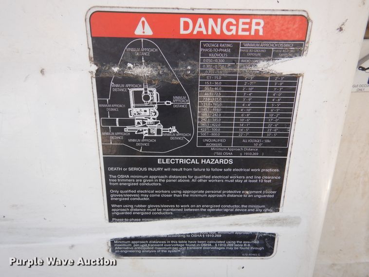 image for item DM6440 2016 Dodge Ram 5500HD  bucket truck