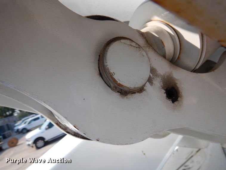 image for item DM6440 2016 Dodge Ram 5500HD  bucket truck