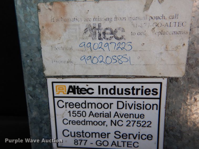 image for item DM6440 2016 Dodge Ram 5500HD  bucket truck