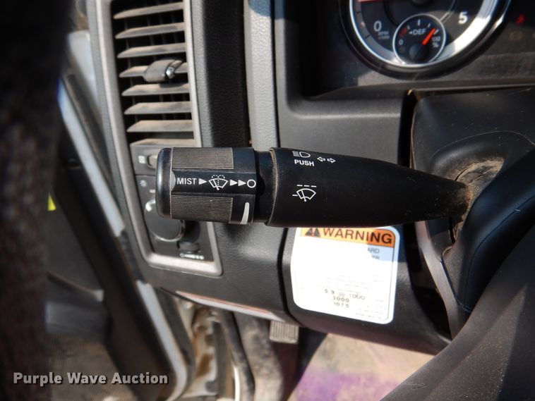 image for item DM6440 2016 Dodge Ram 5500HD  bucket truck