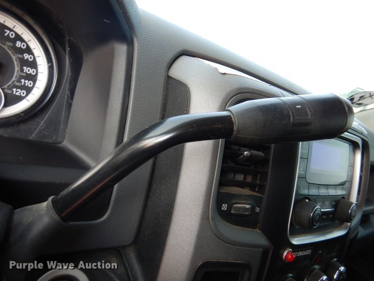 image for item DM6440 2016 Dodge Ram 5500HD  bucket truck