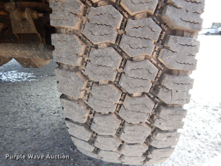 image for item DM6440 2016 Dodge Ram 5500HD  bucket truck