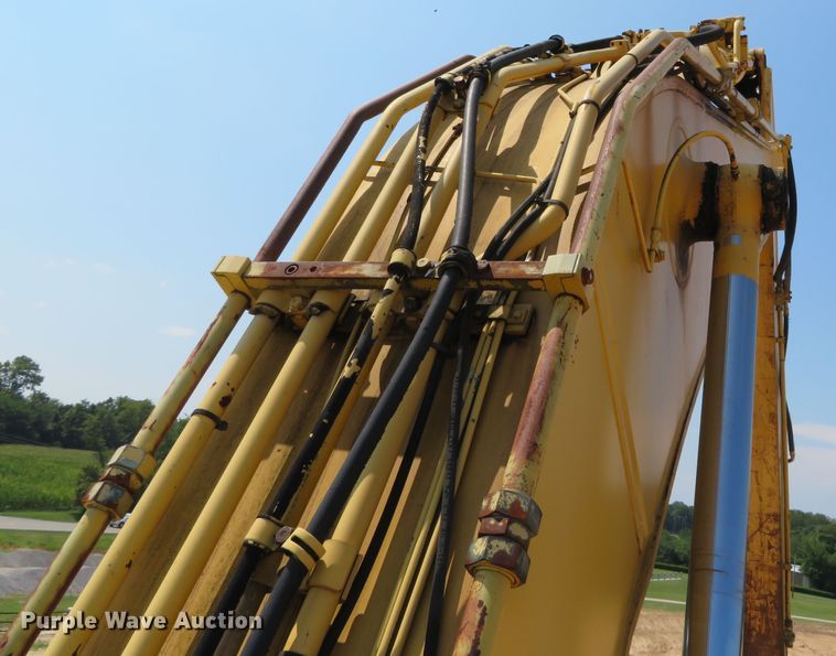 image for item DN5969 2000 Komatsu PC400LC-6LK  excavator