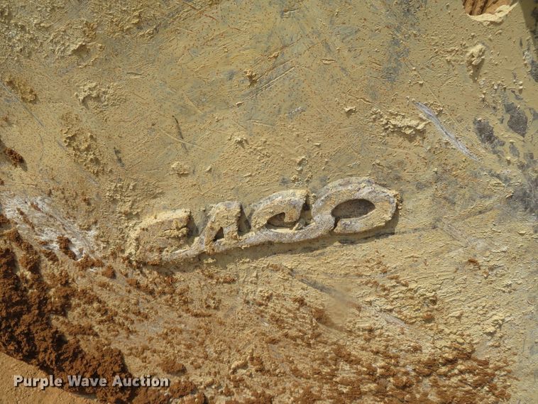 image for item DN5976 2005 Komatsu PC600LC-7  excavator