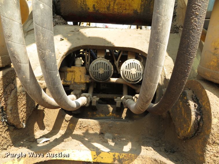 image for item DN5976 2005 Komatsu PC600LC-7  excavator