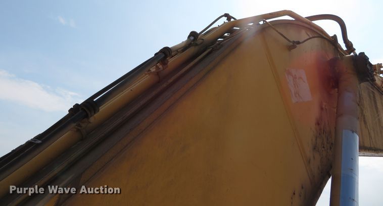 image for item DN5976 2005 Komatsu PC600LC-7  excavator