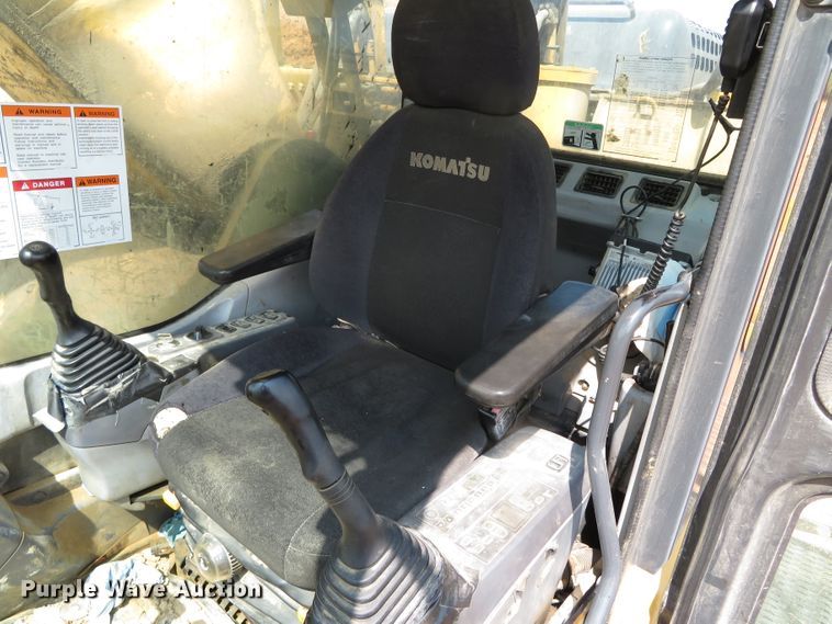 image for item DN5976 2005 Komatsu PC600LC-7  excavator