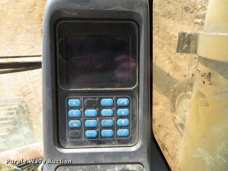 image for item DN5976 2005 Komatsu PC600LC-7  excavator