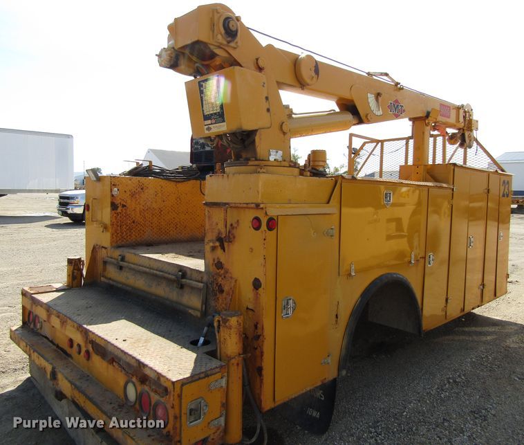 image for item EV9303 Utility bed