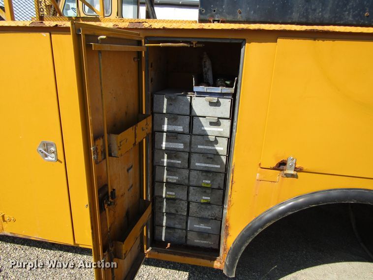 image for item EV9303 Utility bed