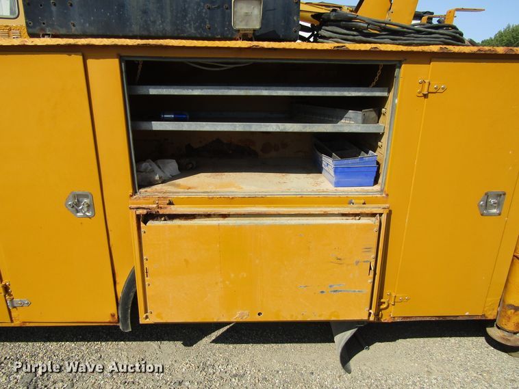 image for item EV9303 Utility bed