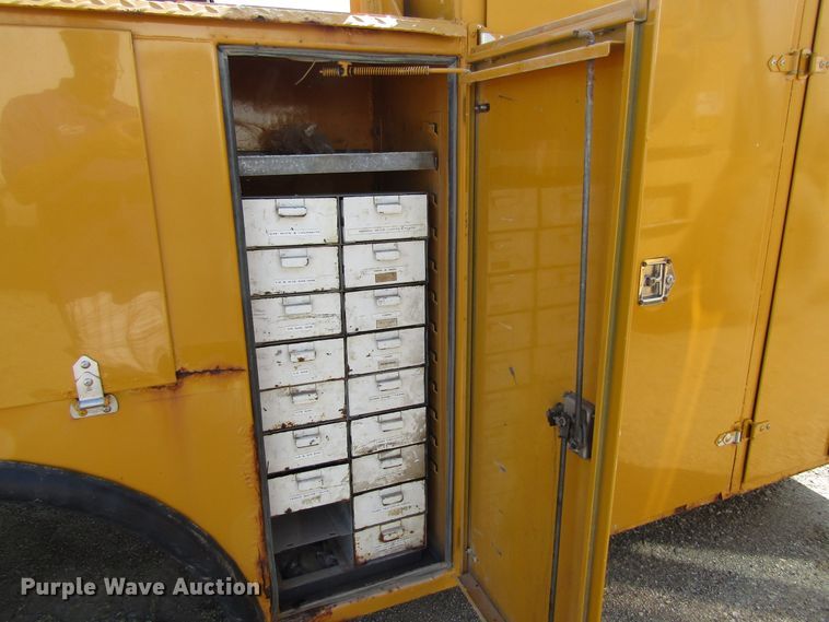 image for item EV9303 Utility bed