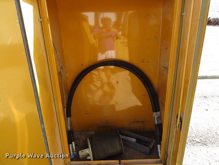 image for item EV9303 Utility bed