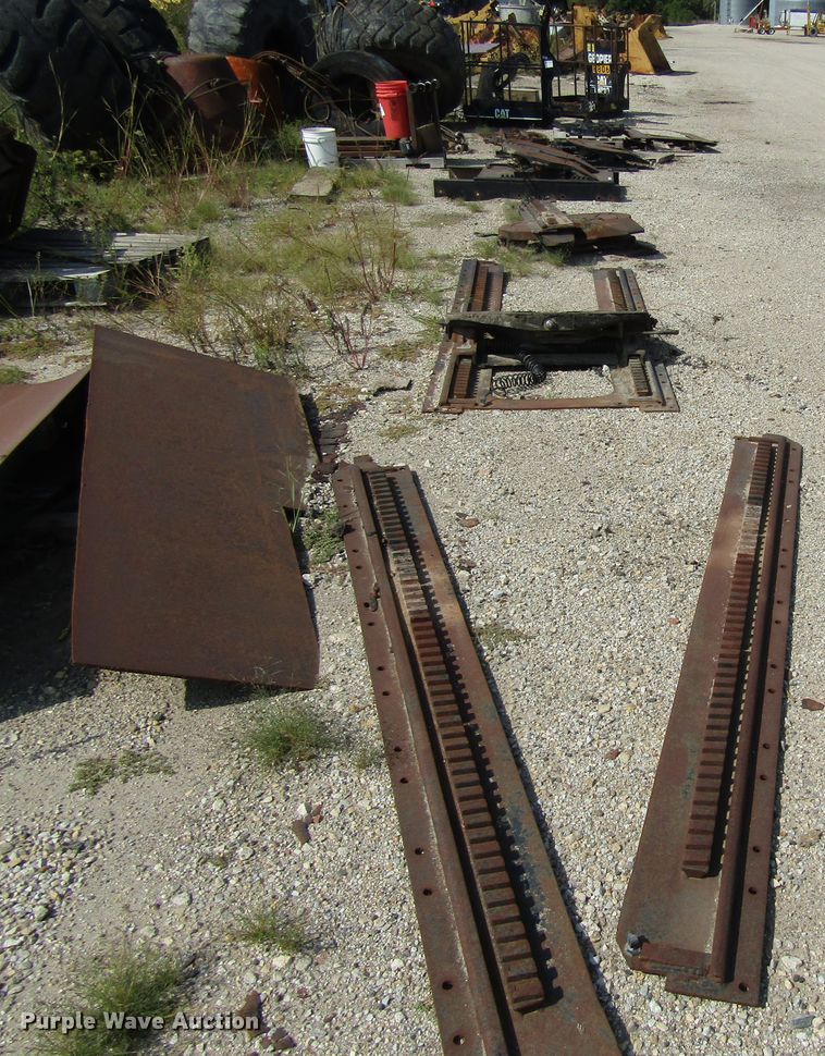 image for item EV9306 Fifth wheel plates