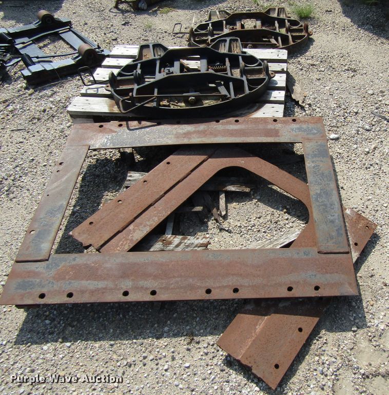 image for item EV9306 Fifth wheel plates