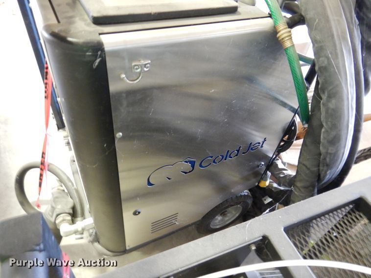 image for item EY9769 Cold Jet dry ice blasting machine