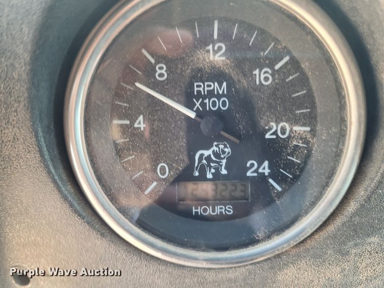 image for item FC9042 2002 Mack RD8886S  well service truck