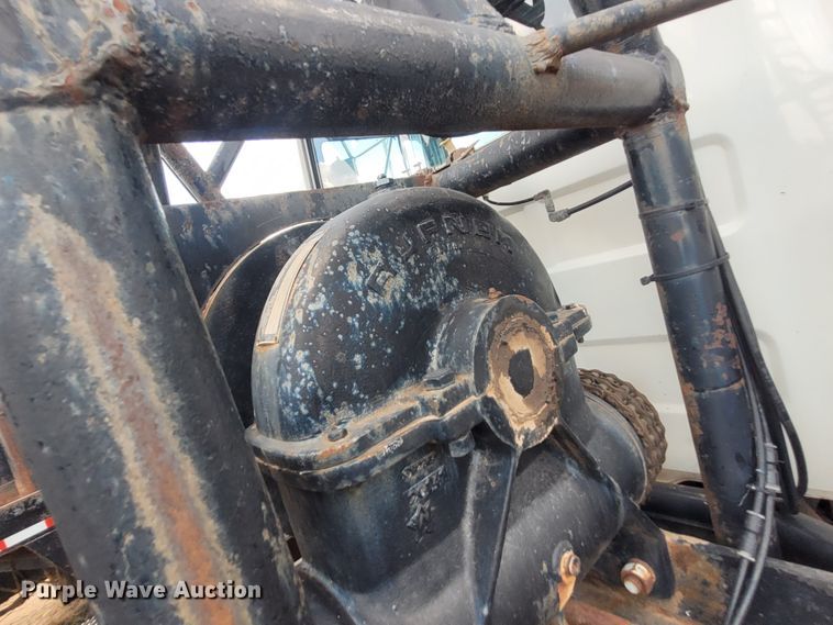 image for item FC9042 2002 Mack RD8886S  well service truck