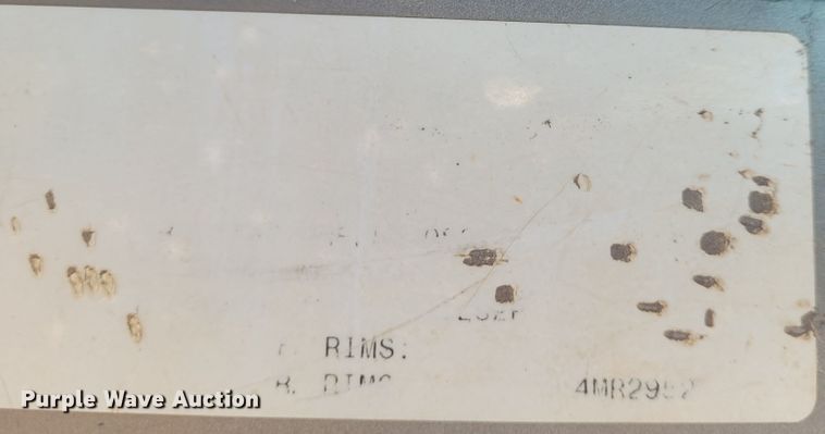 image for item FC9042 2002 Mack RD8886S  well service truck