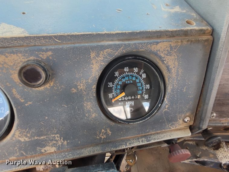 image for item FC9043 1980 Mack  winch truck