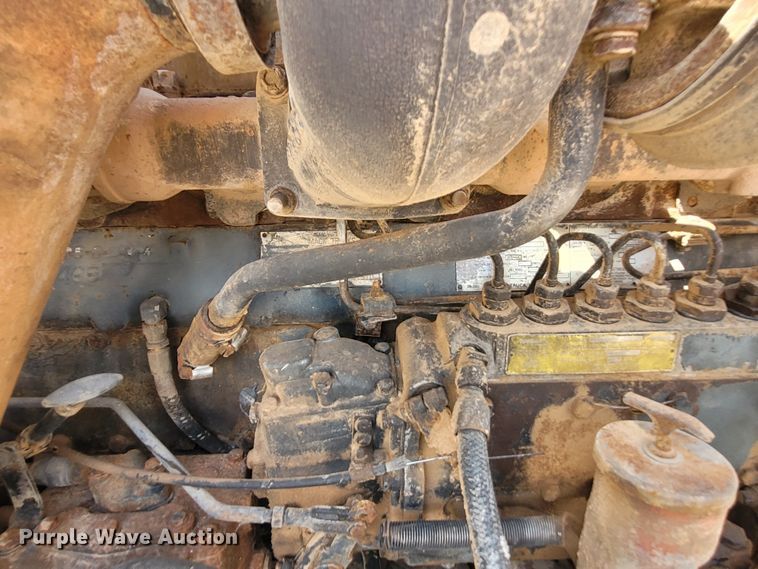 image for item FC9043 1980 Mack  winch truck