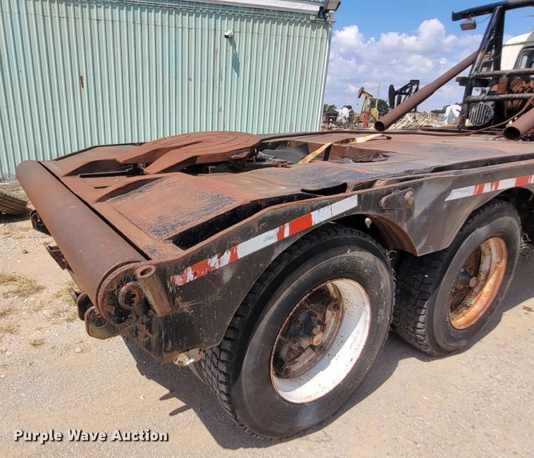 image for item FC9043 1980 Mack  winch truck