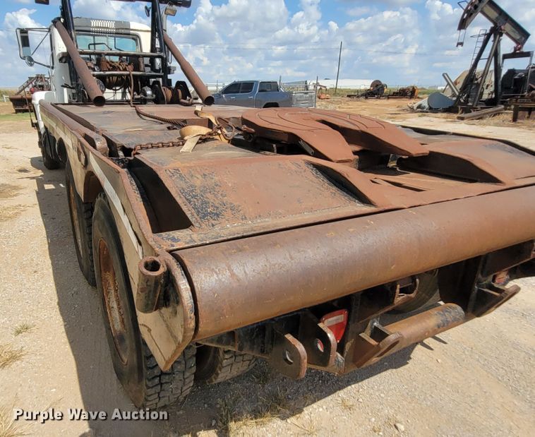 image for item FC9043 1980 Mack  winch truck