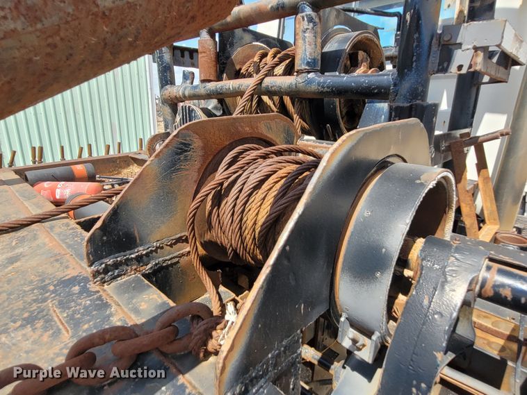 image for item FC9043 1980 Mack  winch truck