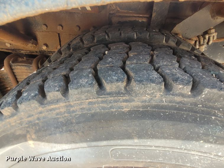 image for item FC9043 1980 Mack  winch truck