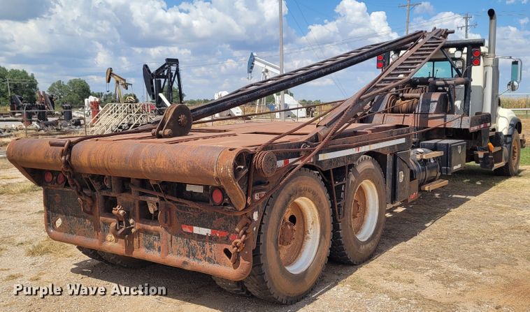 image for item FC9044 2007 Mack CV713  winch truck