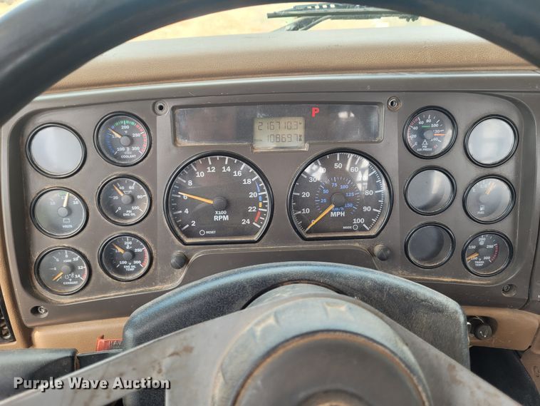 image for item FC9044 2007 Mack CV713  winch truck