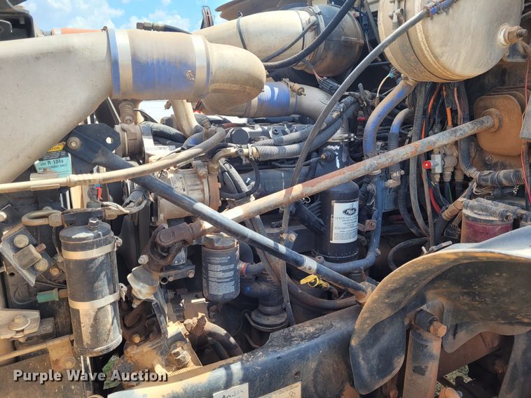 image for item FC9044 2007 Mack CV713  winch truck