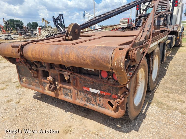 image for item FC9044 2007 Mack CV713  winch truck