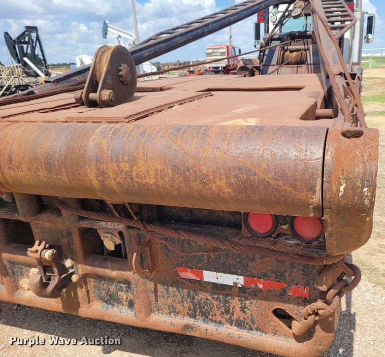 image for item FC9044 2007 Mack CV713  winch truck