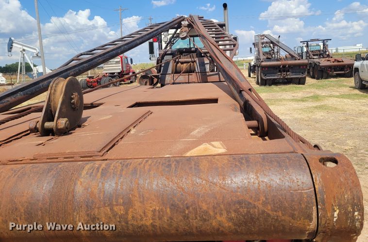 image for item FC9044 2007 Mack CV713  winch truck