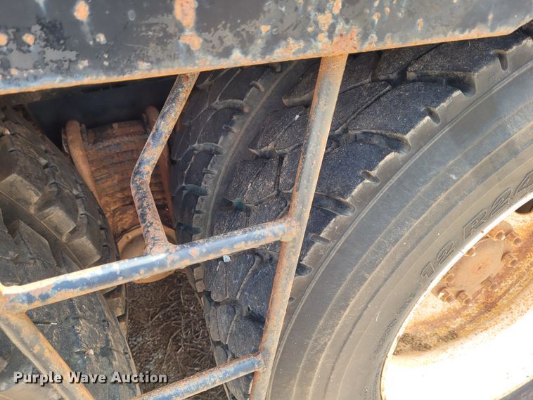 image for item FC9044 2007 Mack CV713  winch truck