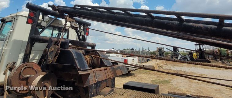 image for item FC9044 2007 Mack CV713  winch truck