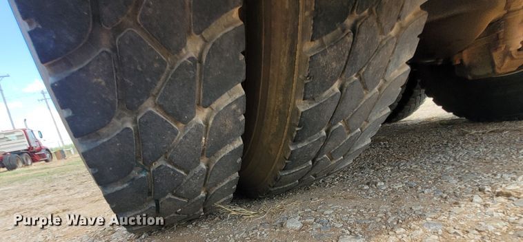 image for item FC9044 2007 Mack CV713  winch truck