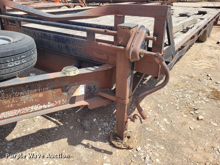 image for item FC9046 2001 Childers  equipment trailer