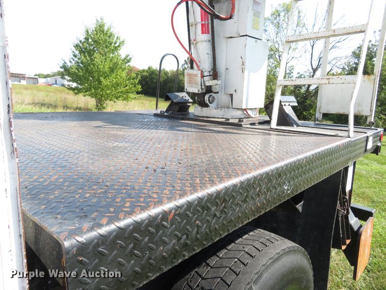 image for item FP9398 2005 International 4300  forestry bucket truck